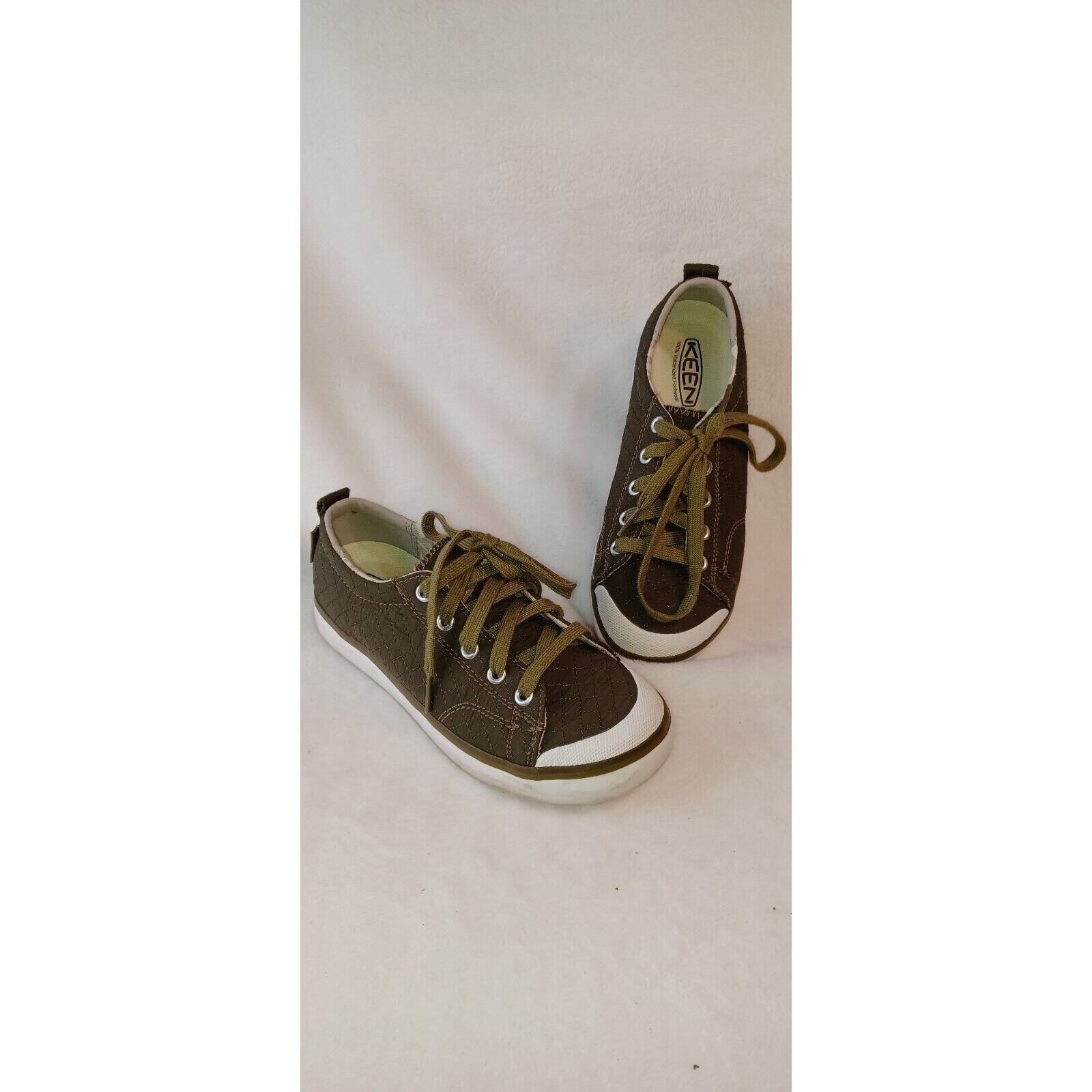 Scarpe basse sneakers Keen Elsa II trapuntate stringate verde oliva da donna taglia 5 5