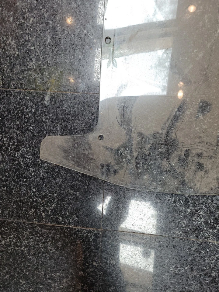 Mercedes 190sl vidro para janela lateral direita do passageiro W121 conversível original de fábrica - Imagem 2 de 4