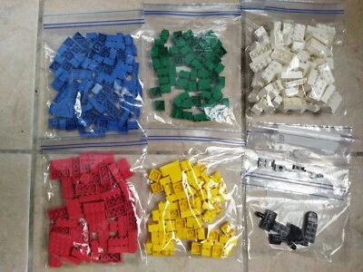Lot de pièces diverses jeu de construction MEGA BLOKS en vrac (no légo) - Photo 1/4