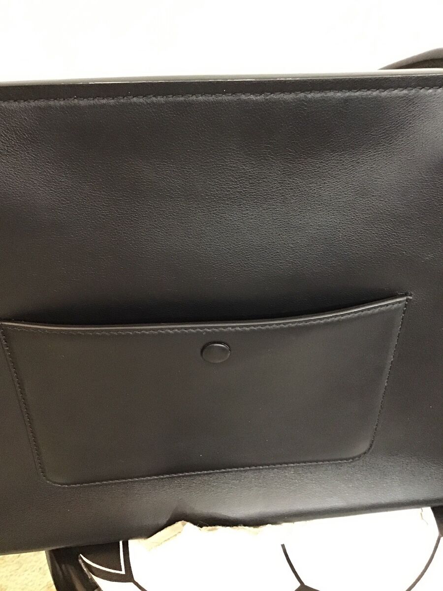 Celine Purse Black And Cream Front Zipper Top One Handle Celine Purse Black And Cream Front Zipper Top One Handle
