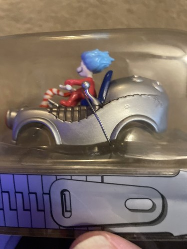 ZipZaps Dr. Seuss CAT IN THE HAT Micro 1:64 RadioShack RC Control Car - Picture 5 of 5
