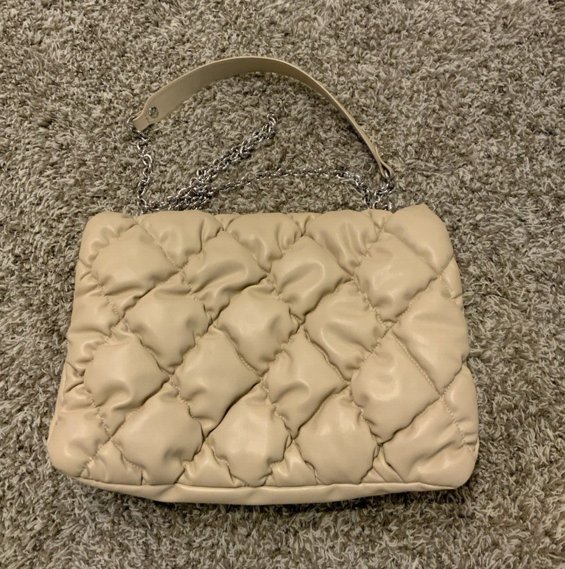 バッグ NUMONE X DIVINE PERFECT PUFFY BAG IVORY Puffer Purse Quilted Crossbody Bag Shoulder Strap White