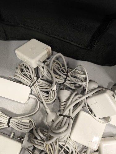 Lot of 20 Apple Adapters - For Parts, No Packaging/Accessories - Zdjęcie 5 z 15