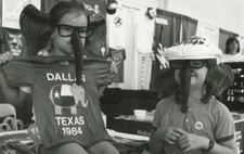 REPUBLICAN NATIONAL CONVENTION, CHILDREN WITH GOP SOUVENIRS. 1984, DALLAS, TX.