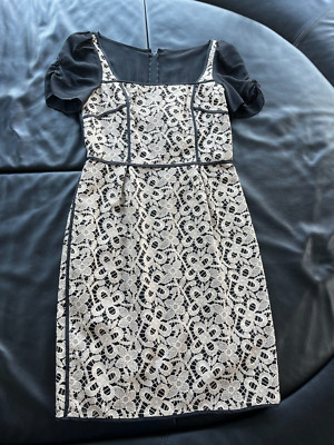 Spitzenkleid von Hoss Intropia, neu mit Etikett. Gr.34 (span. Gr. 38)
