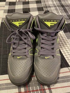 nike air flight falcon grey