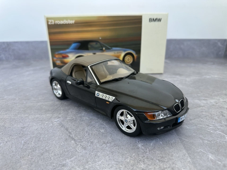 BMW Z3 1/18 Ut Models - Immagine 4 di 4