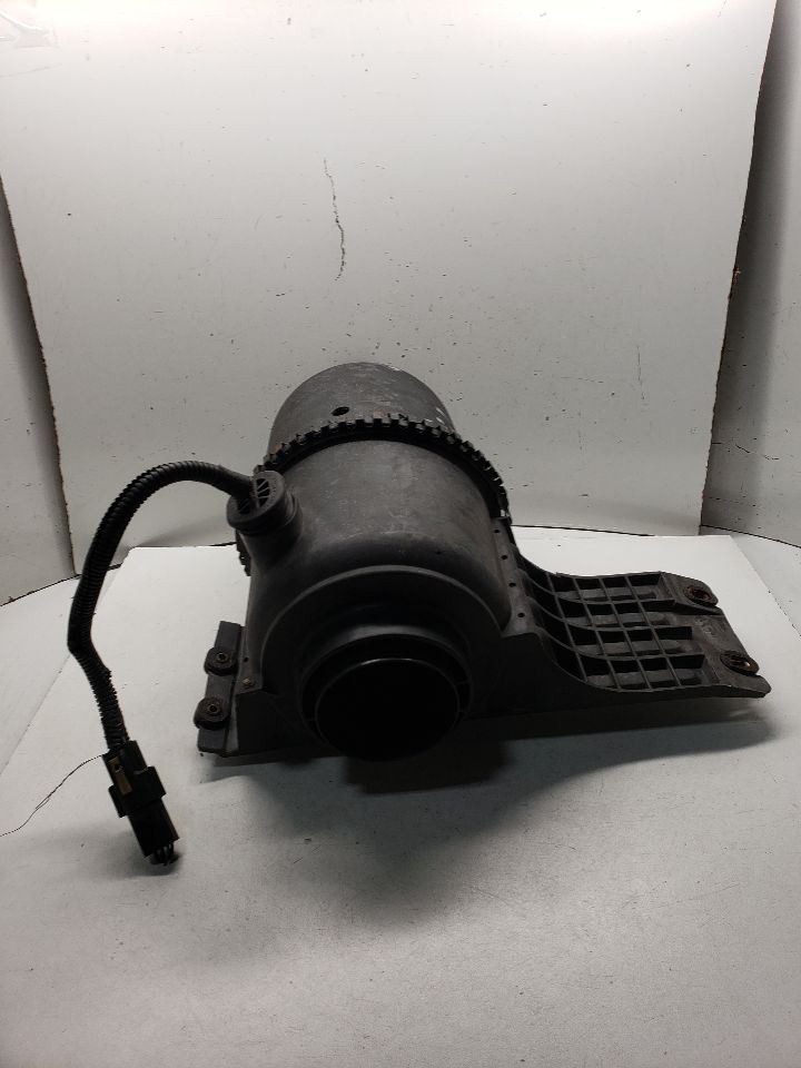 Air Cleaner 4.6L Fits 02-03 FORD E150 VAN 1444423