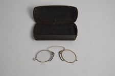 Antique Pince-nez Eyeglasses Victorian Brass Eyewear Vintage Nose Piece Fashion