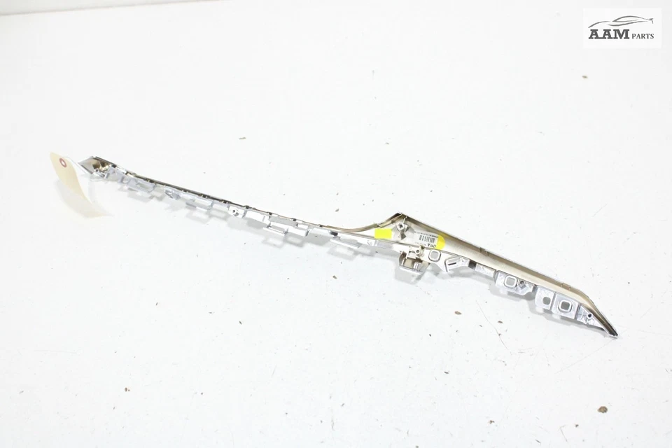 Infiniti QX50 2019-2021 puerta del pasajero delantero derecho panel moldura cubierta OEM Foto 3 de 4