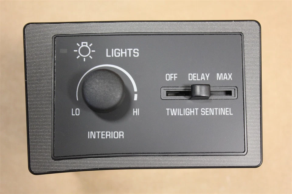 Interruptor de tablero de faros GM Cadillac 3540164 Interruptor de atenuación de cúpula de faros OEM Foto 4 de 4