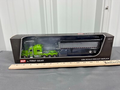 C4G Green & CHROME Peterbilt 389 MAC Coal Dump Triaxle NIB DCP 1:64 60-1247