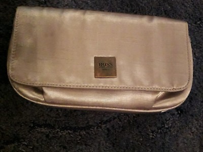 hugo boss makeup bolsa