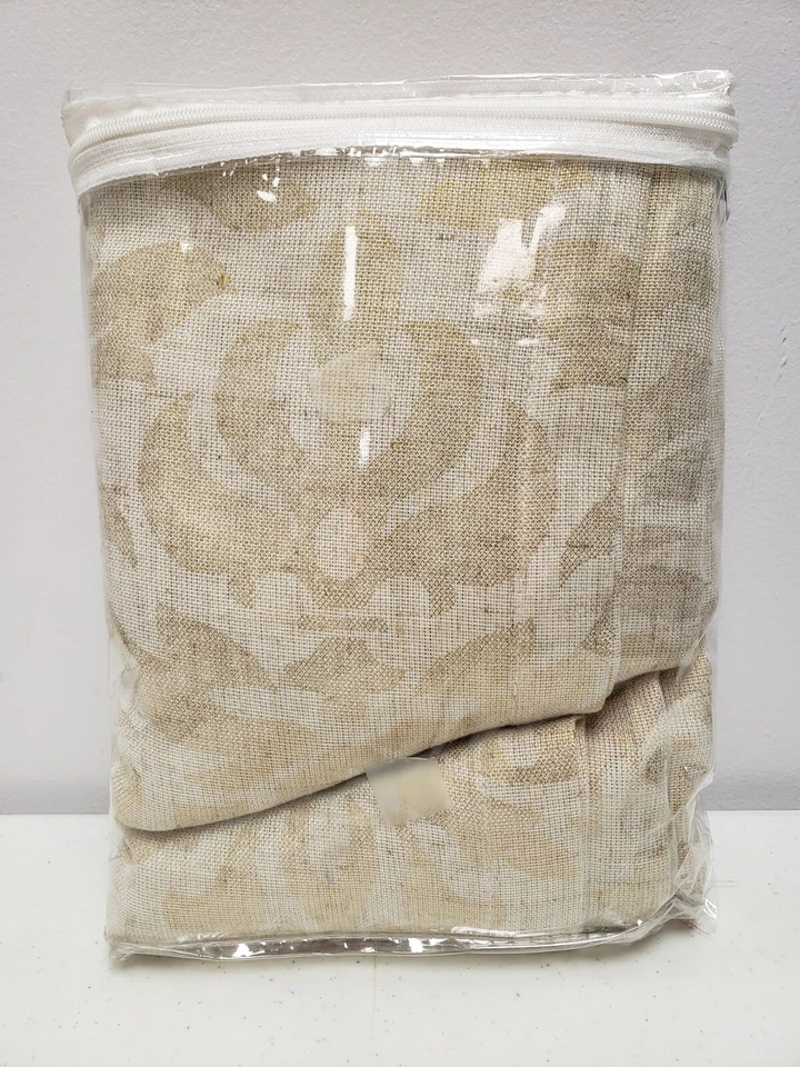 Panel de ojal Miller Curtains Kailey one, 50′′ x 84′′, dorado Foto 3 de 4