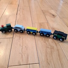 5 PIECE WOODEN TRAIN ENGINE PASSENGER CABOOSE Thomas Wooden Railway Compatible