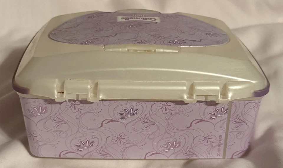 Dispensador de toallitas lavables Cottonelle Fresh Purple, contenedor duro bañera recargable Foto 4 de 4