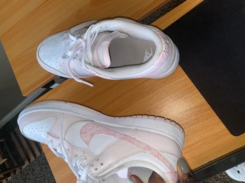 Size 10 Mens - Nike Dunk Low Pink Paisley 2023 Very Good Condition