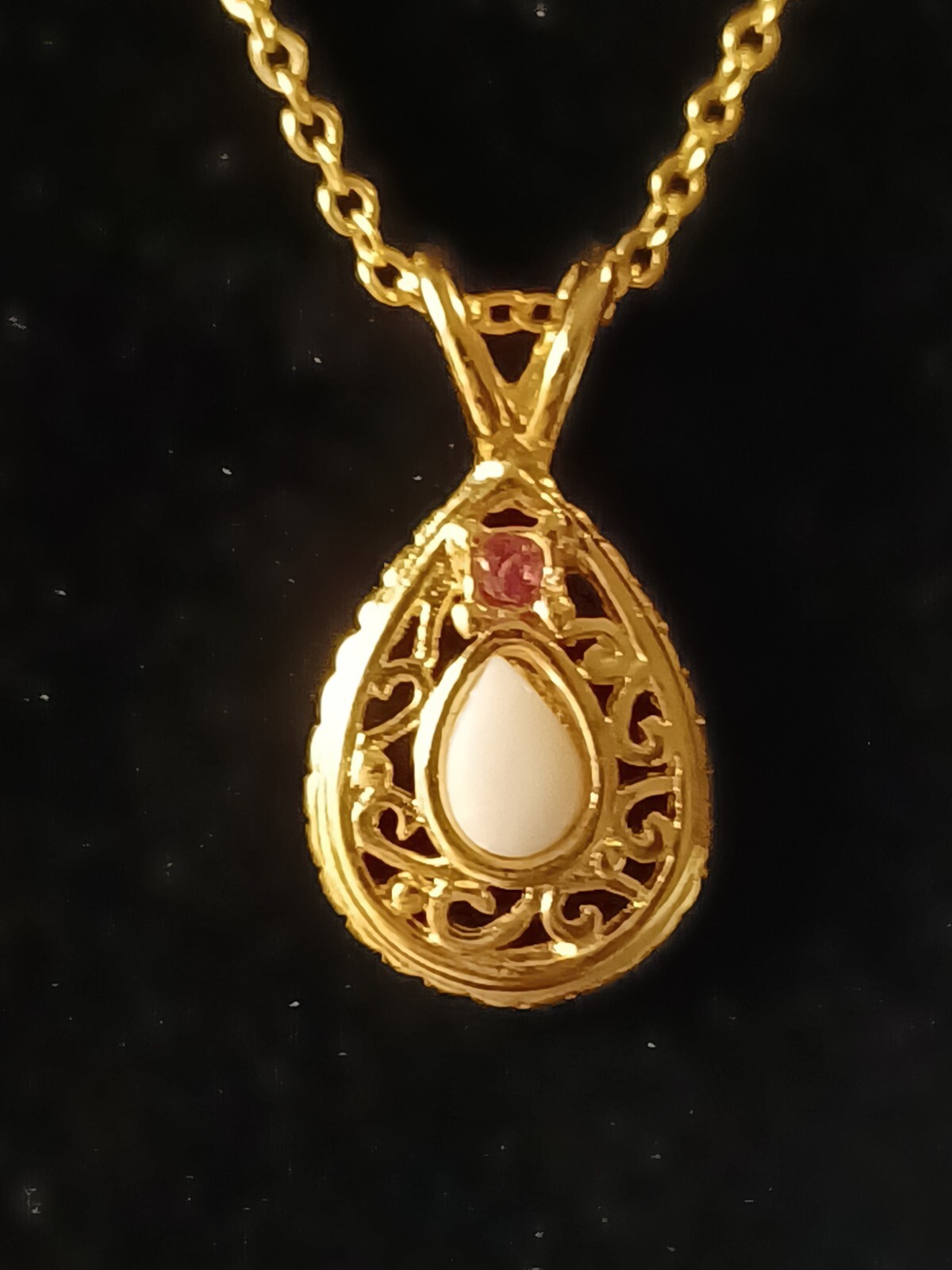 Van Doran Gold Tone Genuine Ruby &amp; Opal Necklace 18"