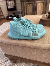 Preços baixos em Nike Kyrie 3 Tiffany - 852395-401 | eBay