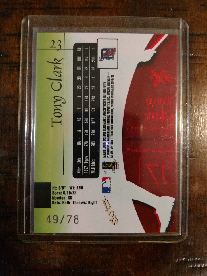 Fleer Skybox EX 2001 1998 Essential Credentials Future #23 Tony Clark 49/78 Foto 2 de 3