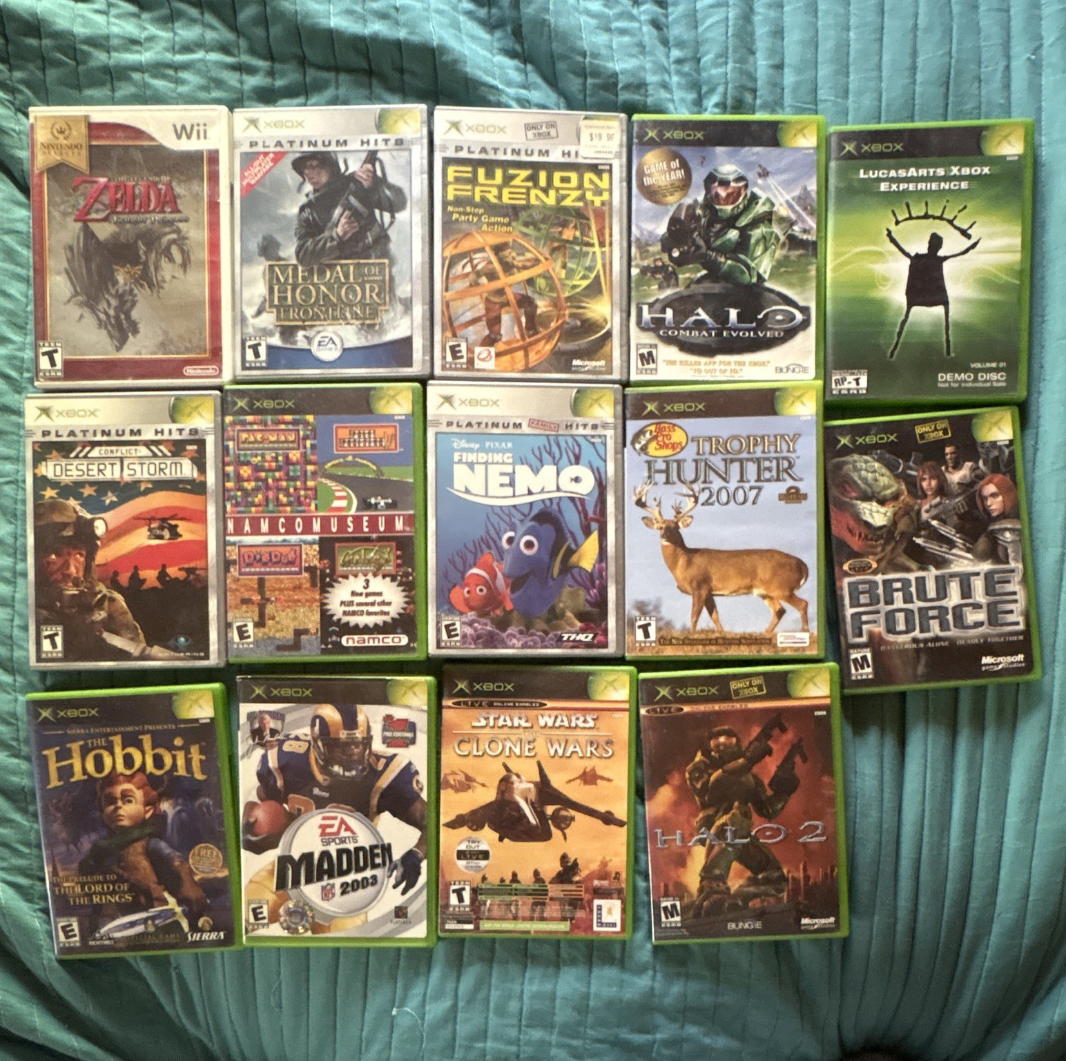 Nintendo Wii & Microsoft Xbox Game Lot w/ Cases Zelda Halo Star Wars