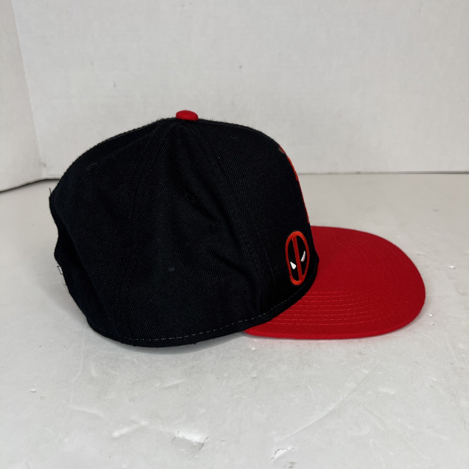 Marvel Deadpool Snapback Hat Red/Black Embroidere… - image 5