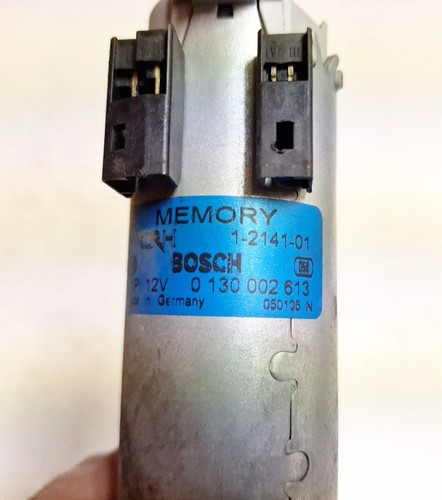 BMW X5 E70 Sitzsteuerungsmotor vorne rechts 0130002613 3.00 Diesel 21456907