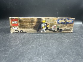 NEW LEGO Harry Potter: Slytherin (4735) 90 Pieces Factory SEALED NIB