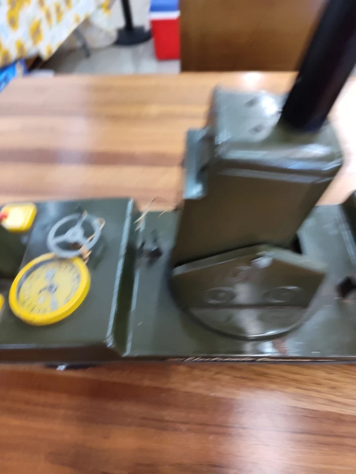 Vintage 1950's Era Nylint Electronic Cannon N-2400 Battery Operated Launcher - Image 4 of 4