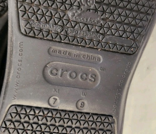 Crocs Clogs Unisex geschlossene Zehe schwarz Schuhe mit Spongebob Jibbitz Herren 7 Damen 9 - Bild 10 von 12