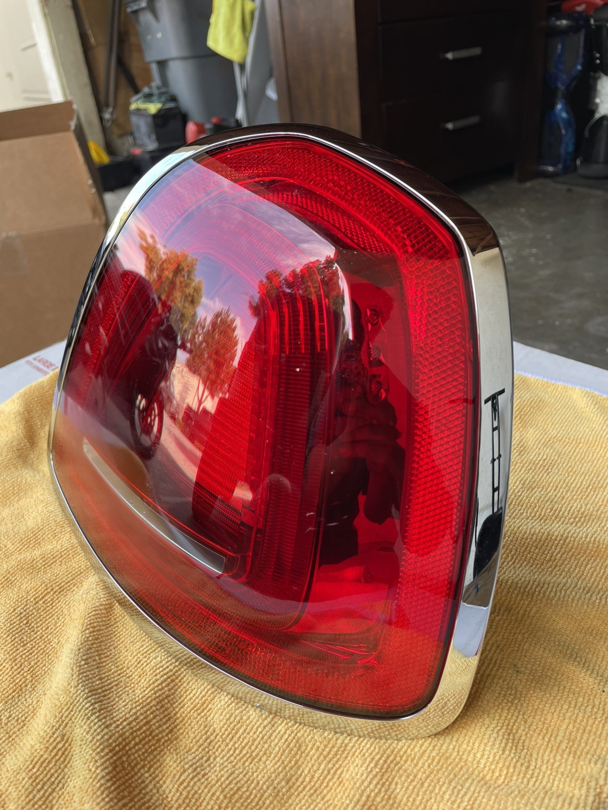 2017 Rolls Royce Ghost  Right Tail Light Passenger Side OEM