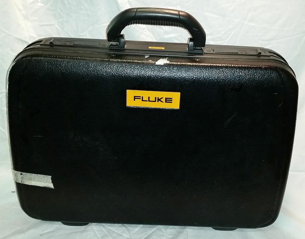 Fluke Black Heavy Duty Hard Shell Case Container 19" x 14" x 5" w/ Keys Used