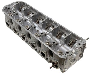 BMW  5er E28 6er E24 7er E23 M30 Zylinderkopf 1277358  1278702