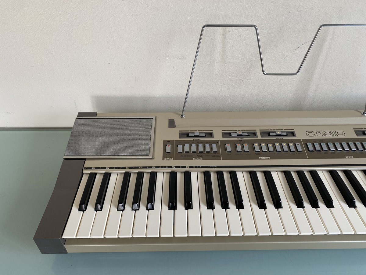 Casio Casiotone CT-610 Vintage 1981 Made in Japan in Casio Casiotone CT-610 Vintage 1981 Made in Japan in