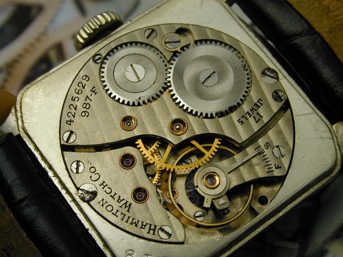 VINTAGE 987-F HAMILTON TONNEAU WRIST WATCH RUNS KEEPS TIME ON 9-12-24 - Picture 12 of 12