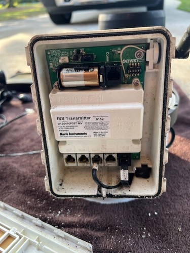Davis Instruments Wireless Vantage Pro2 Integrated Sensor Suite (ISS) 6152 - Picture 10 of 14