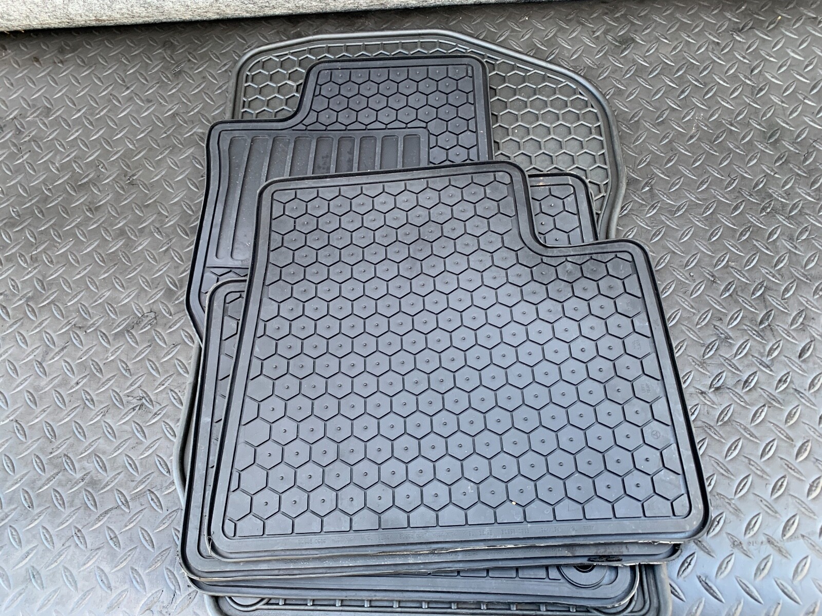 MERCEDES W164 ML500 ML550 ML320 ML350 INTERIOR FLOOR MAT MATS RUG