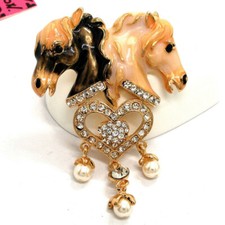 New Black White Enamel Crystal heart Horse Fashion Women Charm Brooch Pin Gifts