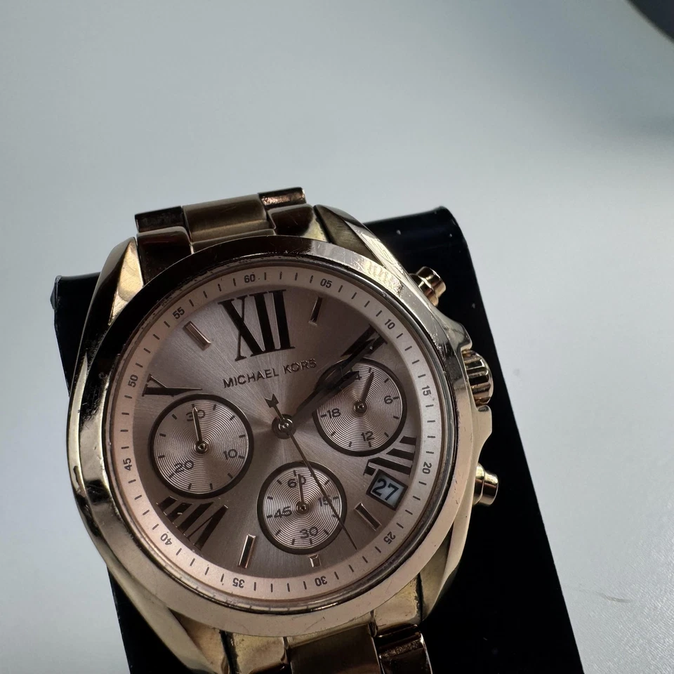 Relógio cronógrafo feminino Michael Kors MK5799 ouro rosa data aço inoxidável - Imagem 2 de 4