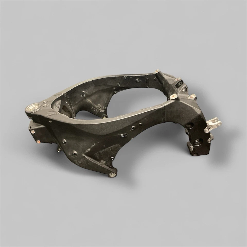 2015-25 Yamaha YZF R1 chassi quadro principal reto limpo EZ-Reg fabricante de equipamento original 2CR-21110-00 - Imagem 2 de 4