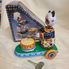 Vintage MS-565 Drumming Animal Tin Wind Up Toy Made In China Original Box + Key