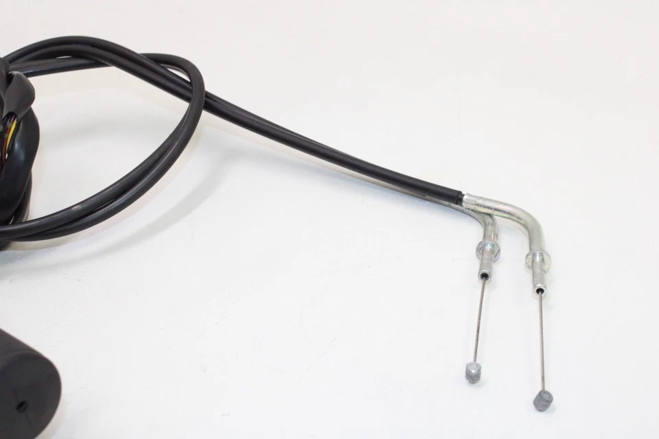 2012 KAWASAKI VULCAN 900 VN900B OEM CLIPE DIREITO NA ALÇA KILL OFF INTERRUPTOR DE PARTIDA - Imagem 4 de 4