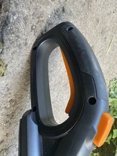 Worx WG170.2 20V PowerShare Cordless 12" Grass and Weed String Trimmer and Edger
