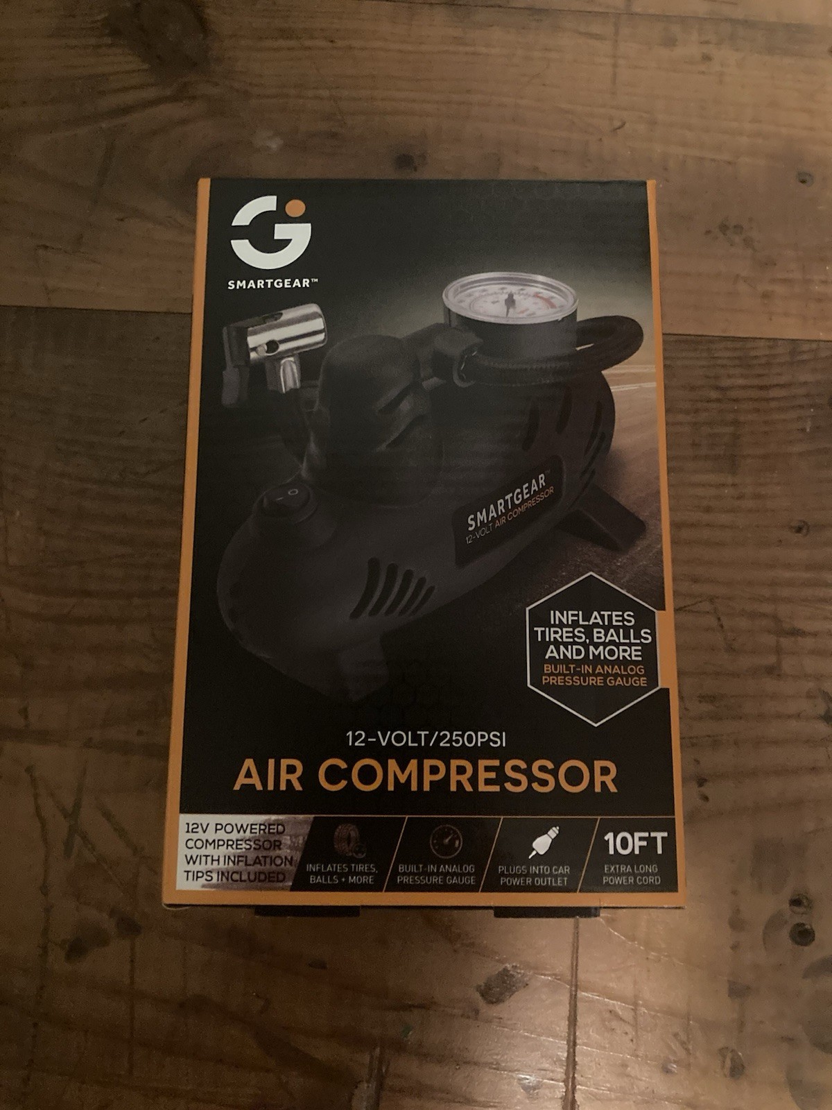Smart Gear 12-Volt 250PSI Air Compressor, Small & Mighty