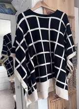 Club Monaco black and white Italian Cashmere Jumper poncho cape, Medium