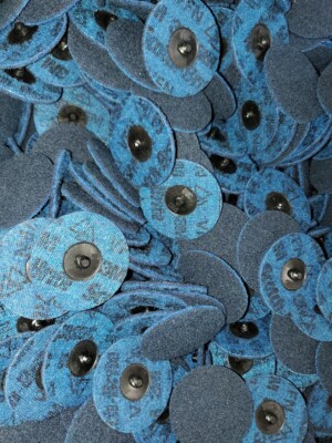 (25) 3  Scotch-Brite Roloc TR Ceramic Surface Conditioning Disc Extra Very Fine