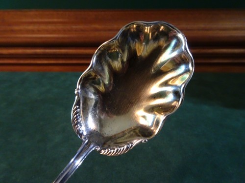 BLACKINTON STERLING AZALEA SUGAR SHELL SPOON, 5.75" L, GOLD WASH, 14.38 GR - Picture 4 of 6