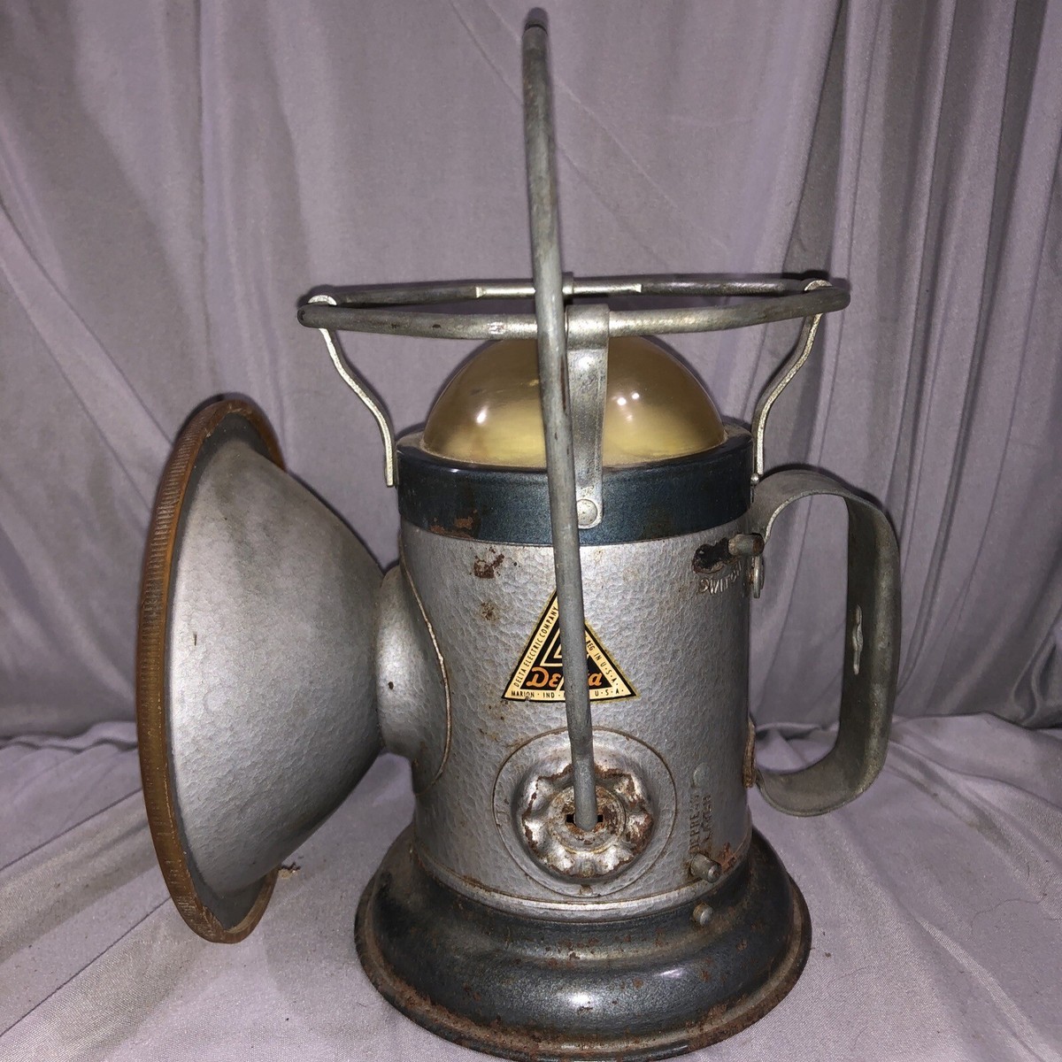 グレイトフルデッド　タートルライト ジーンズブランドWranglerがGRATEFUL DEADとのコラボレーション