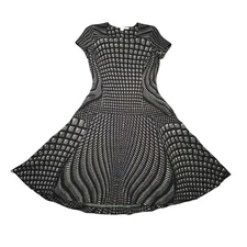 Diane Von Furstenberg Dress Womens 10 Black White Psychedelic Wool Slimming Knit