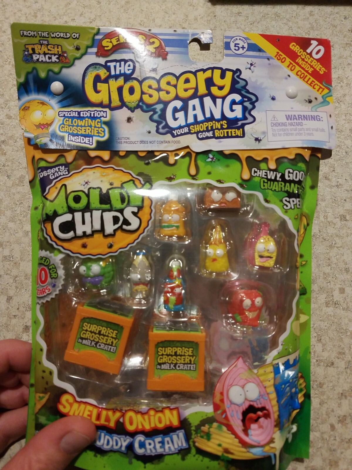 grossery gang moldy chips